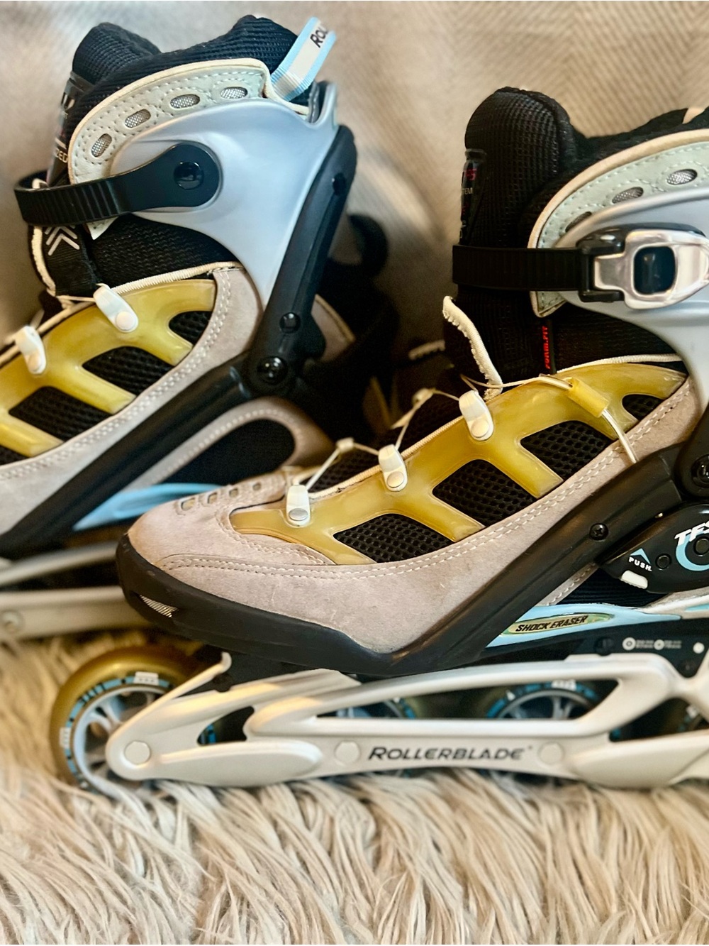 Vintage New York skates with protectors. Only used once!